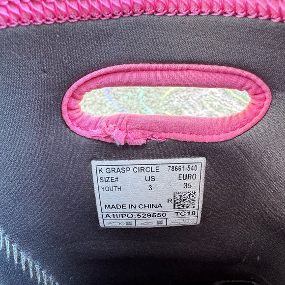 Girls Bogs Waterproof Winter Boots -size 3 - Picture 3 of 4